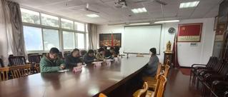 育法治苗，铸未来梁 （二）——...